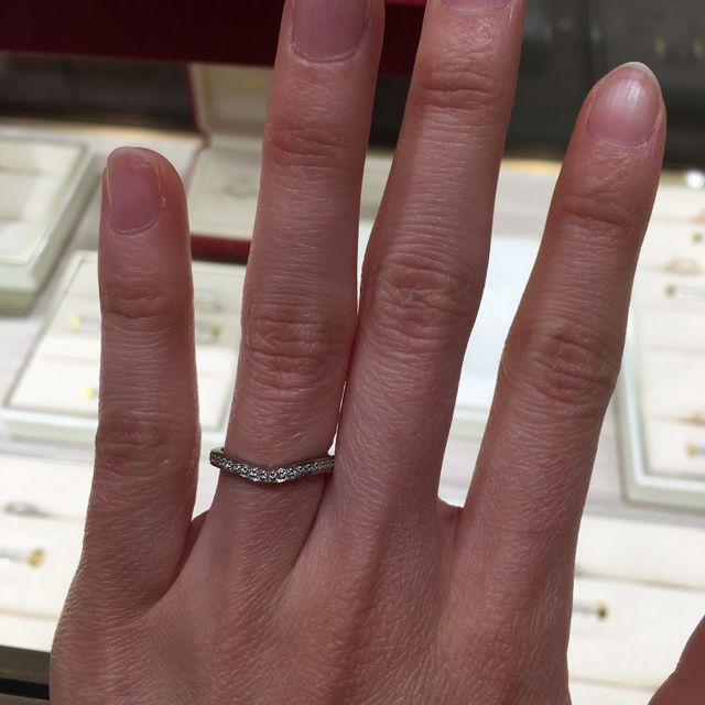 【カルティエ(Cartier)の口コミ】 購入したのはカルティエのバレリーナ カーブです。その他5件ほど検討しま…