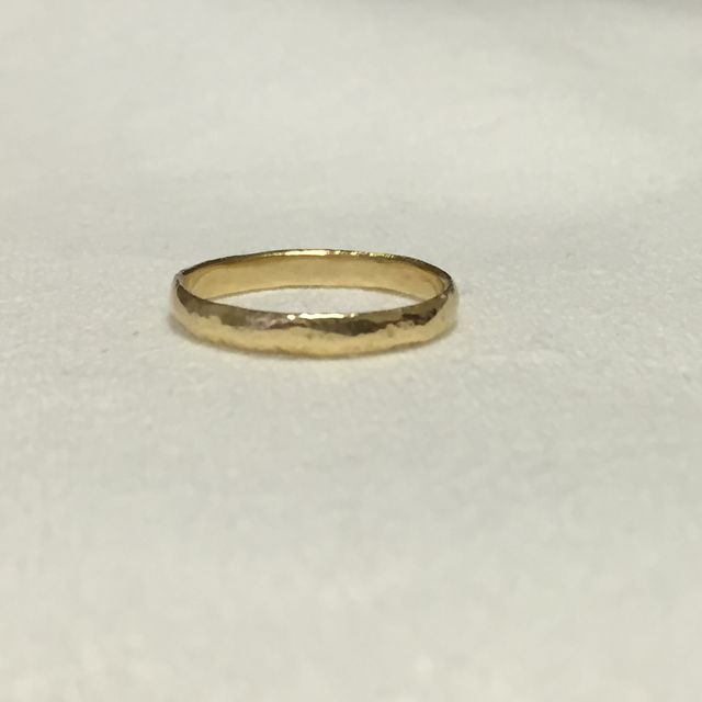 【noguchi(ノグチ)の口コミ】 シンプルかつ飽きの来ないデザインで、試着したときにイエローゴールドの…