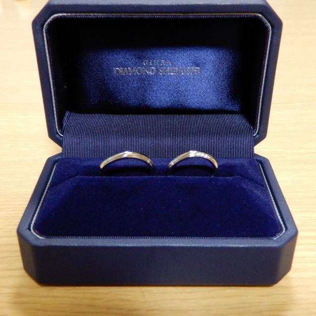 【銀座ダイヤモンドシライシの口コミ】 ダイヤのカットが綺麗で、価格帯もそこまで高過ぎなかったので決めました…