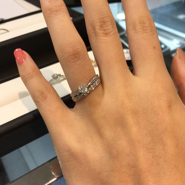 【GALA JEWELRY(ガラジュエリー)の口コミ】 対応してくれたスタッフさんがとても感じがよく、相談にも乗ってくれたの…