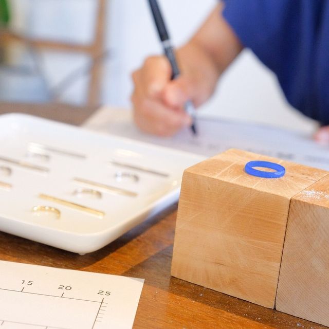 【uchimari(ウチマリ)の口コミ】 結婚指輪のブランドにこだわりがなく、きらきらしたものよりシンプルであ…