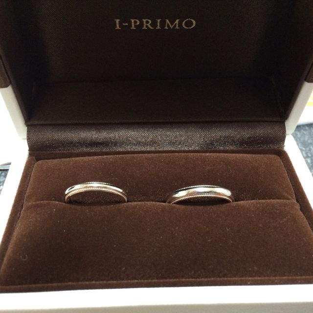 【アイプリモ(I-PRIMO)の口コミ】 ピンクゴールドが入っていてアクセントになっていて目を引いた。
ミルグレ…