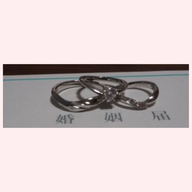 【俄(にわか)の口コミ】 婚約指輪も初桜だったのもあり、気に入ったデザインだったので、結婚指輪…