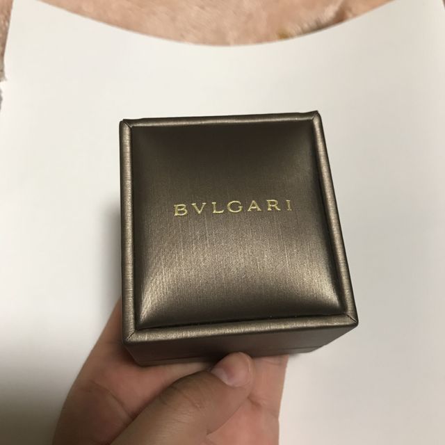 【ブルガリ(BVLGARI)の口コミ】 指輪は、彼が決めてくれてましたが、インコントロ ダモーレという意味合い…