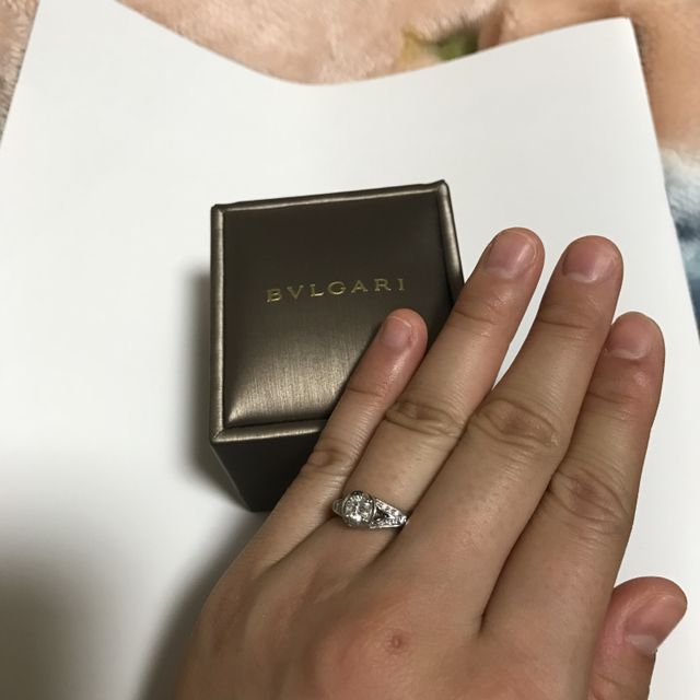 【ブルガリ(BVLGARI)の口コミ】 指輪は、彼が決めてくれてましたが、インコントロ ダモーレという意味合い…
