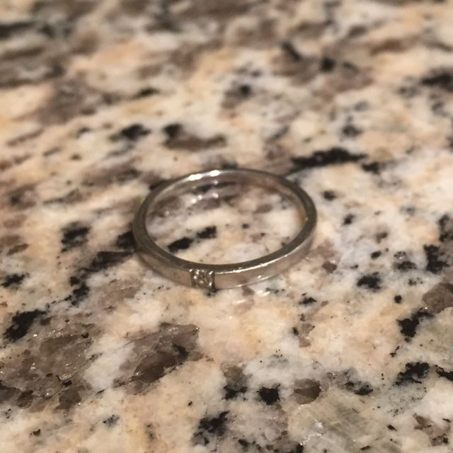 【ヴァンドーム青山(VENDOME AOYAMA)の口コミ】 結婚指輪はずっとつけたまま過ごしたかったので、家事の邪魔にならないシ…