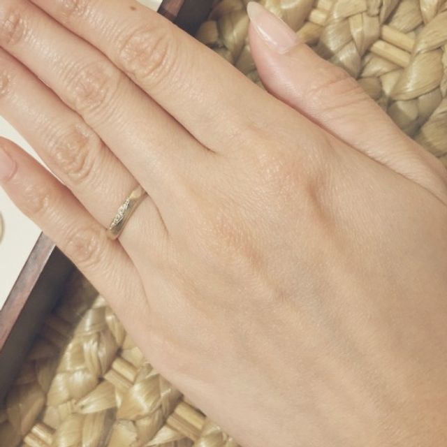 【杢目金屋(もくめがねや)の口コミ】 金属の木目の模様が多様であり世界に一つだけのリングになるというのがロ…