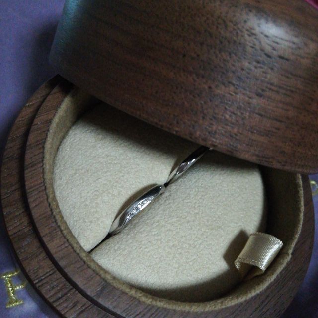 【COLANY(コラニー)の口コミ】 男女のデザインが違って良かったです
私はキラキラしてて丸みがあるもの
…