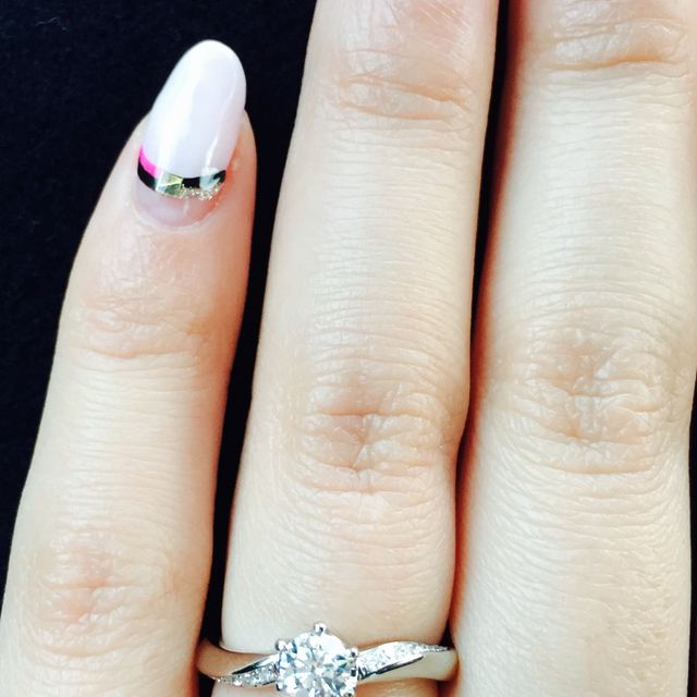 【4℃ BRIDAL(ヨンドシーブライダル)の口コミ】 ピュアプラチナでプラチナの純度が高く、金属アレルギー体質な私には助か…