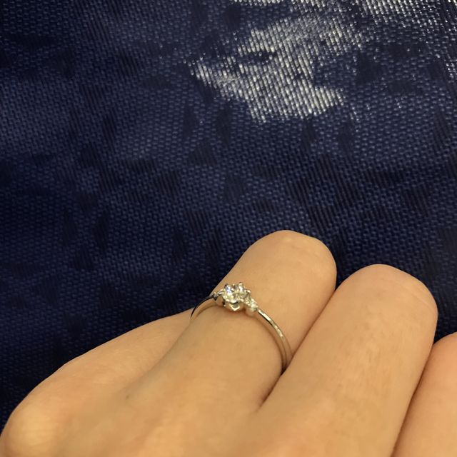 【BIJOUPIKO(ビジュピコ)の口コミ】 直感。とても細いデザインでプラチナな事が気に入りました。ダイヤモンド…