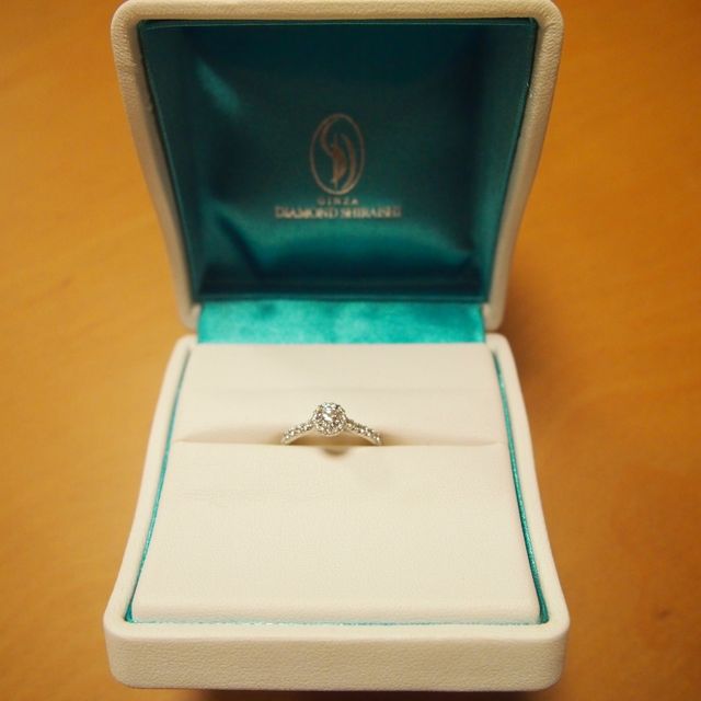 【銀座ダイヤモンドシライシの口コミ】 華奢なデザインなのに、細かいダイヤによって輝きが増して見えます。

丸…