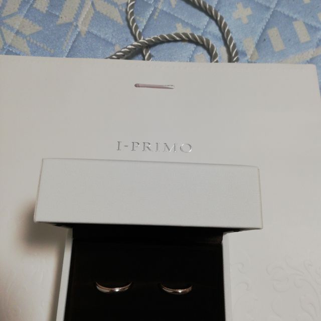【アイプリモ(I-PRIMO)の口コミ】 側面にハートゴールドの上にミル打ちがあり、大変キレイでした。中央のプ…