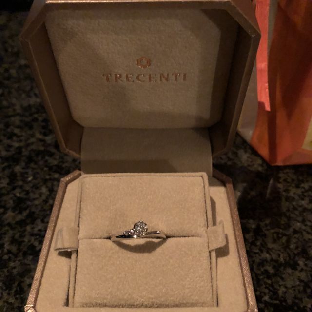 【TRECENTI(トレセンテ)の口コミ】 昔から気になっていたお店で、花の形をした指輪が可愛くて、将来付けてみ…