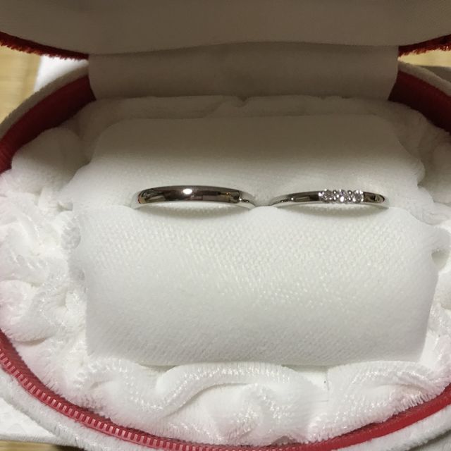 【カオキ　ダイヤモンド専門卸直営店の口コミ】 婚約指輪のセットリングが欲しかったので、婚約指輪に合わせてもらいまし…