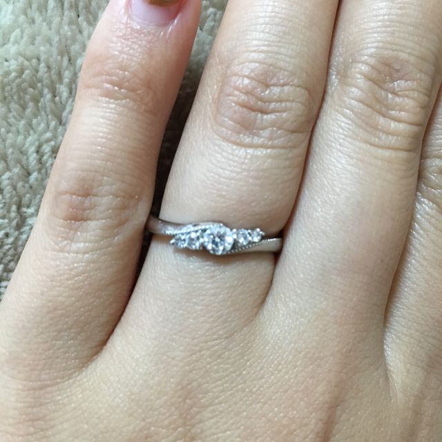 【VERITE(ベリテ)の口コミ】 そんなに価格をかけたくなかったが、旦那さんがちゃんとダイヤの指輪をプ…