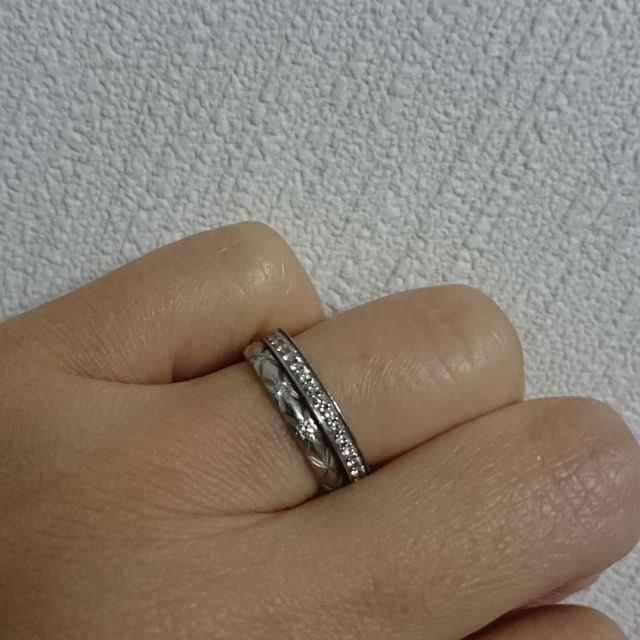 【シャネル(CHANEL)の口コミ】 CHANELマトラッセの幅のあるデザインと迷ったのですが、私の小さい手には…