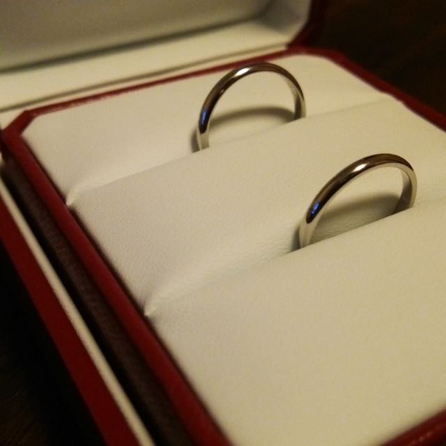 【カルティエ(Cartier)の口コミ】 一通り試着含め見終わった後に、最後の店で立ち寄りました。
他店でほとん…