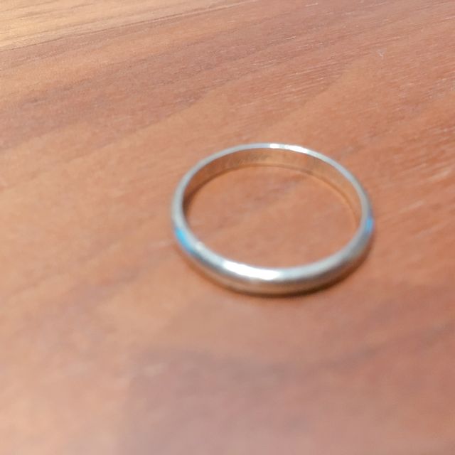 【カルティエ(Cartier)の口コミ】 普段指輪を付ける習慣がなかったので、当初は指輪を日常的につけたままに…