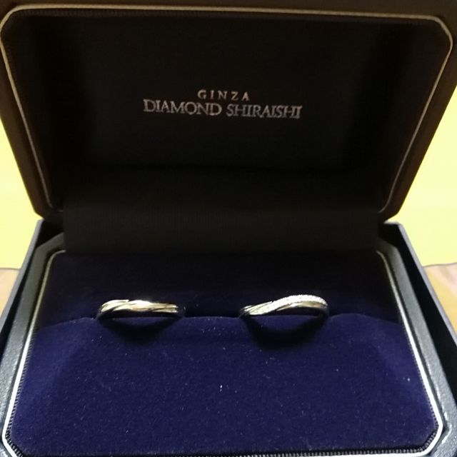 【銀座ダイヤモンドシライシの口コミ】 他のお店に見に行き3店舗目がシライシさんでした。
担当の方に私の求めて…