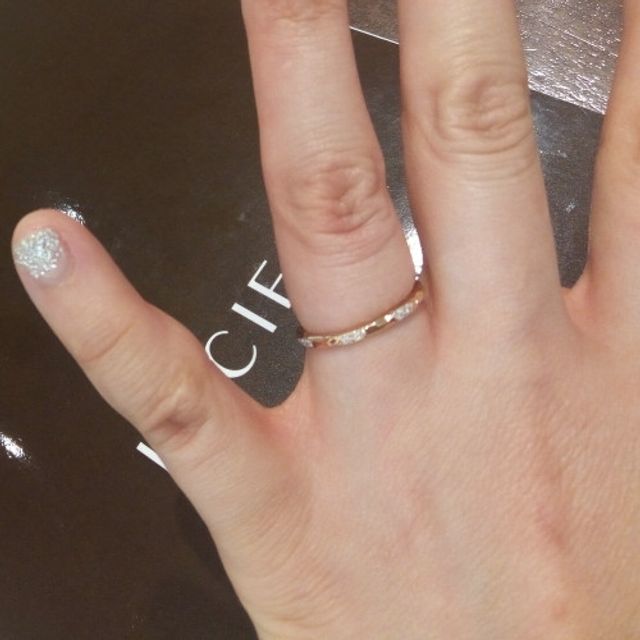 【LUCIE(ルシエ)の口コミ】 ダイヤモンドの輝きがしっかりとしているのと、繊細な細工が上品な印象の…