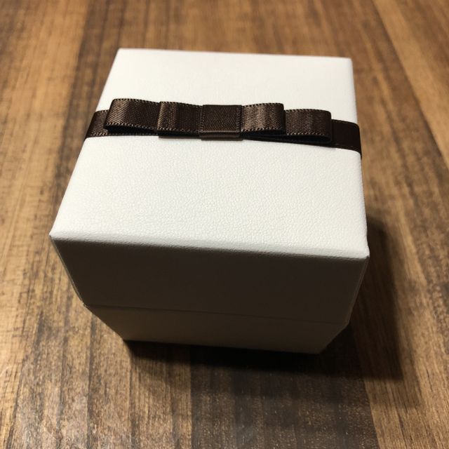 【アイプリモ(I-PRIMO)の口コミ】 彼の好みで選んでもらいました。
珍しいデザインです。
最初は二色使いで…