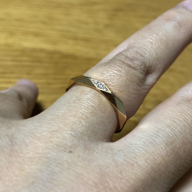 【ブシュロン(BOUCHERON)の口コミ】 婚約指輪を選んだ際に、すでに候補に挙げていました。夫婦で気に入ってい…