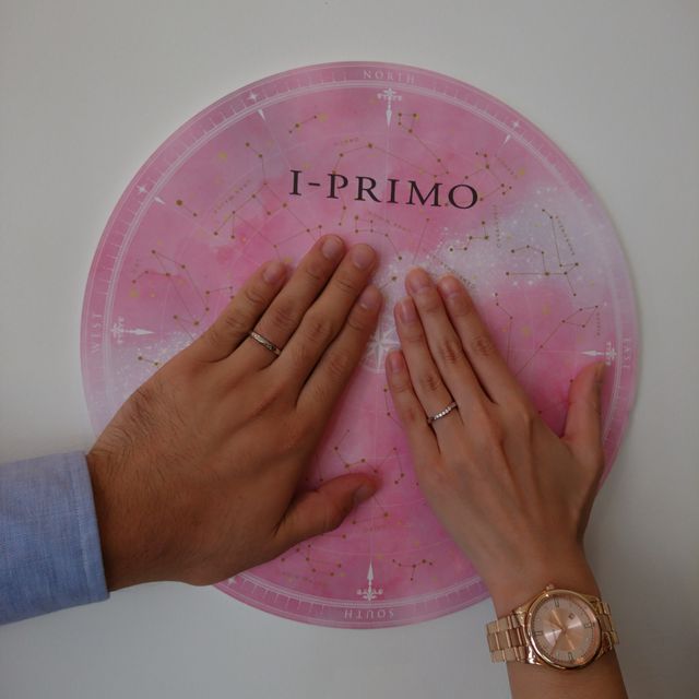 【アイプリモ(I-PRIMO)の口コミ】 色々見た中で二人ともがひと目でデザインを気に入ったことと着け心地もよ…