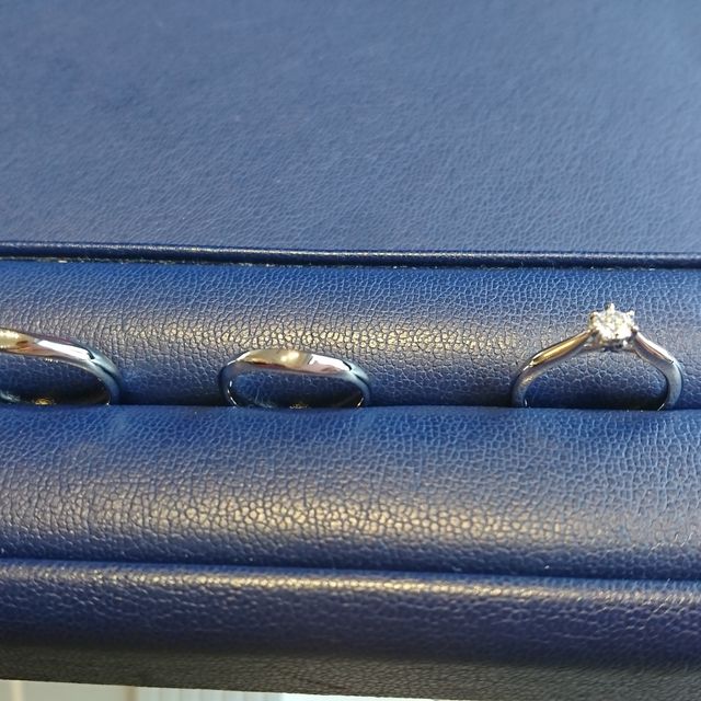 【銀座ダイヤモンドシライシの口コミ】 一生に一回の婚約指輪を買うならダイヤモンドの専門店にしようと決めてい…