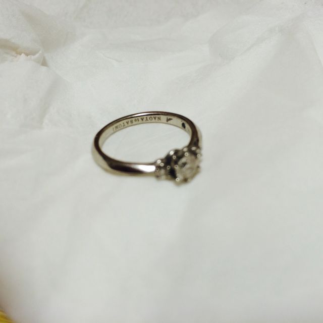 【4℃ BRIDAL(ヨンドシーブライダル)の口コミ】 元々ディズニーデザインの婚約指輪を検討していました。憧れのシンデレラ…