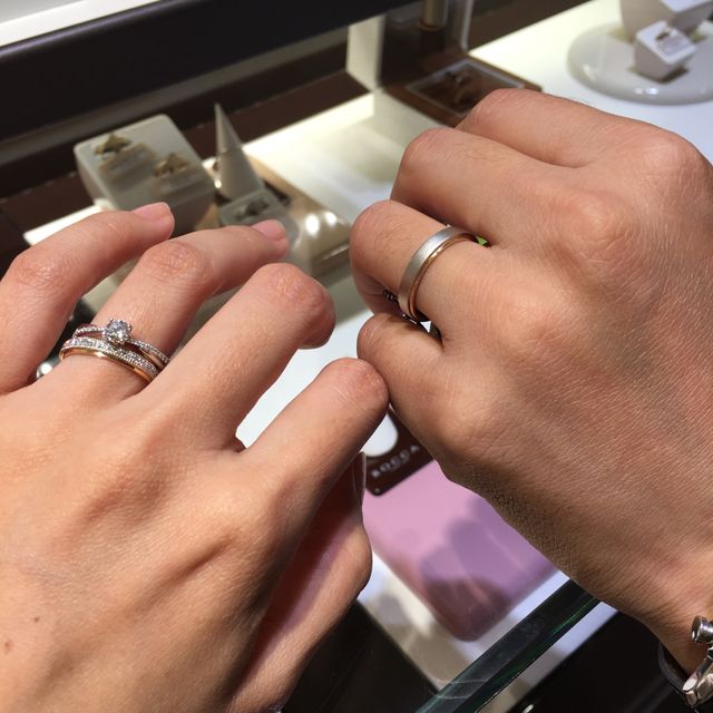 【ROCCA(ロッカ)の口コミ】 指輪の着け心地、デザイン、お店の方々の対応全てで満足して購入しました…