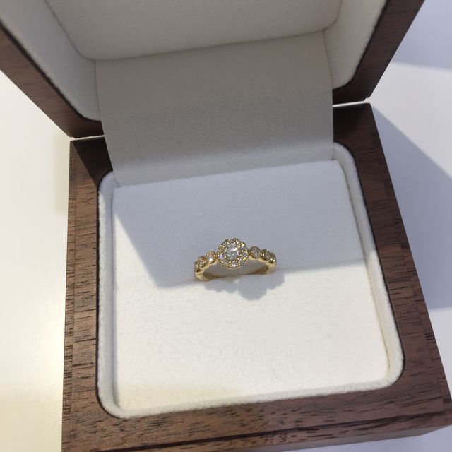 【Ponte Vecchio(ポンテヴェキオ)の口コミ】 普段使い出来る引っ掛かりのないデザインで探していました。ポンテヴェキ…