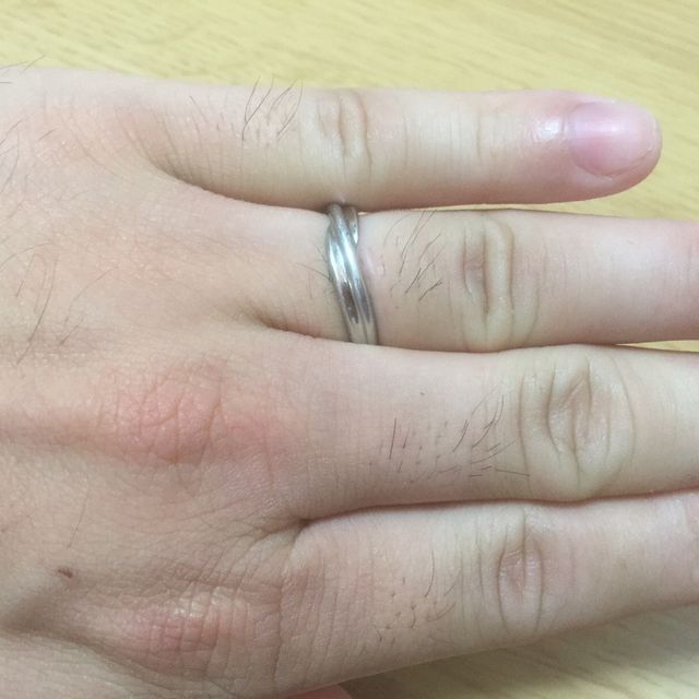 【CHARMY(チャーミー)の口コミ】 シンプルなモノにしたいという私の意見と、せっかくなら少しデザイン性の…