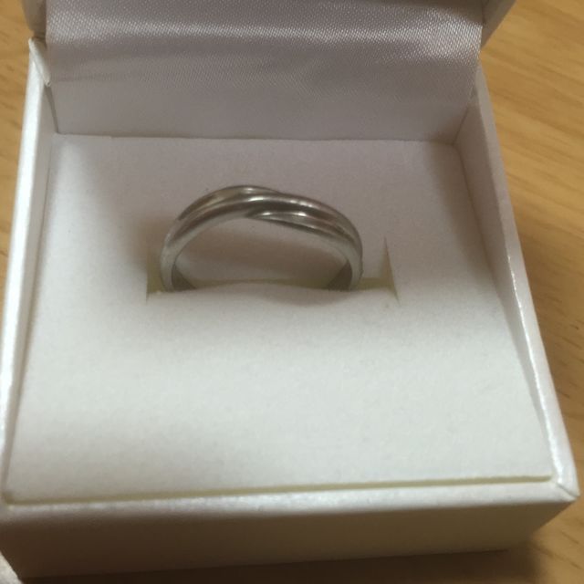 【CHARMY(チャーミー)の口コミ】 シンプルなモノにしたいという私の意見と、せっかくなら少しデザイン性の…