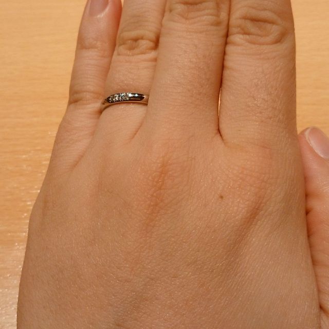 【銀座ダイヤモンドシライシの口コミ】 会社から近い。個室で丁寧に選ぶことができた。アフターサービスも細々と…