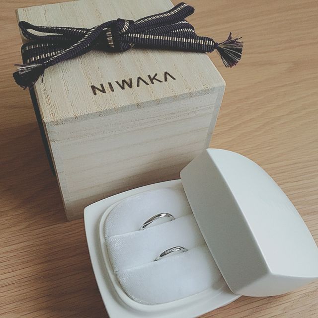 【俄(にわか)の口コミ】 シンプルで、流行り廃りのないデザインの指輪を探してました。俄は、どの…