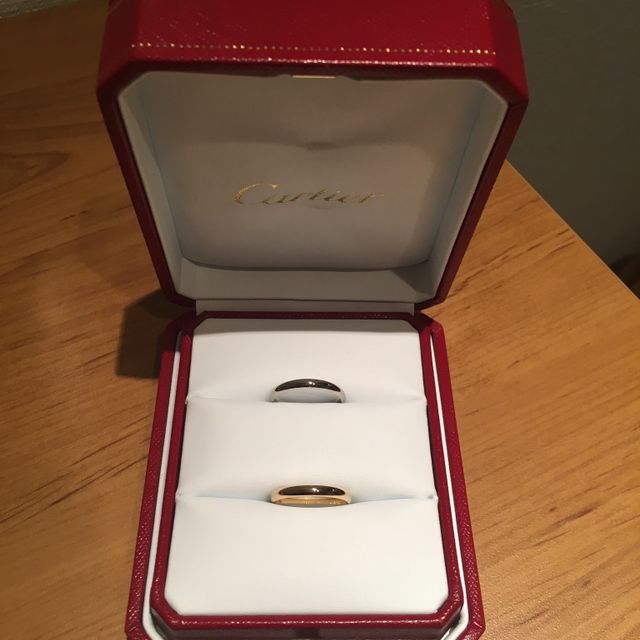 【カルティエ(Cartier)の口コミ】 シンプルなデザインで探していたのですが、カルティエの指輪はつけてる感…
