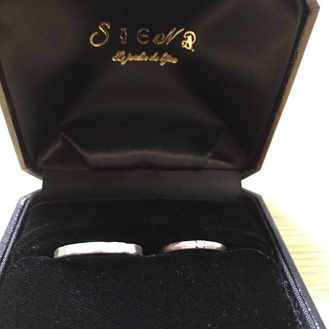 【SIENAROSE(シエナロゼ)の口コミ】 ピンクゴールドの華奢な指輪を探している時にインターネットでシエナさん…