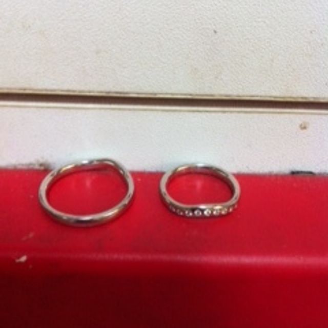 【ティファニー(Tiffany & Co.)の口コミ】 この指輪の決め手のなったのはやはり形です。
はめた人にはわかるのですが…