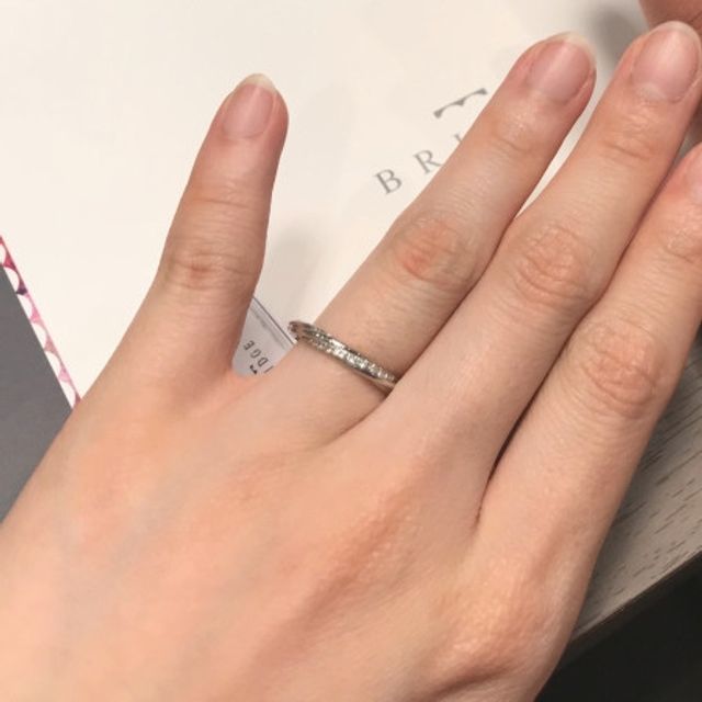 【BRIDGE(ブリッジ)の口コミ】 ロープをモチーフにしたリングであり、装飾が細かく気に入りました。もと…