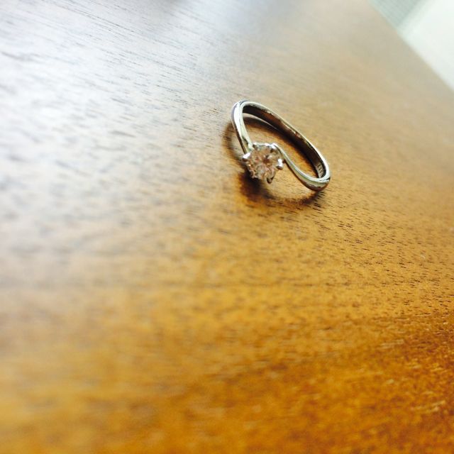 【アイプリモ(I-PRIMO)の口コミ】 彼がプロポーズの時に婚約指輪をプレゼントしてくれました。
ダイヤモンド…