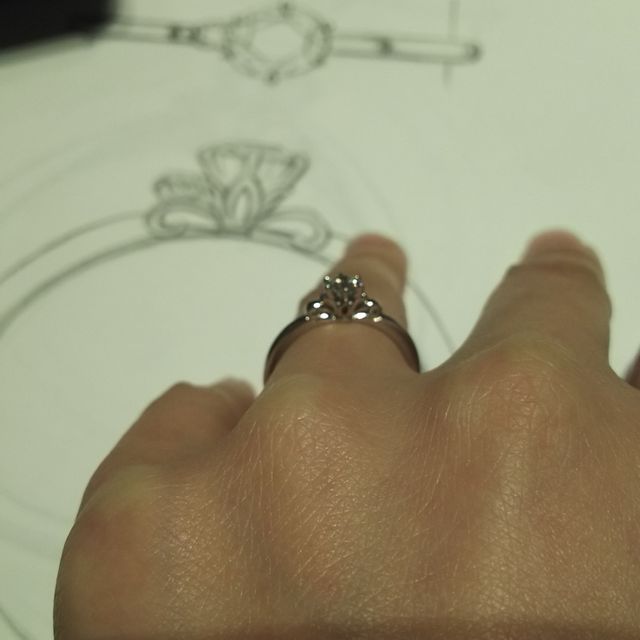 【ケイウノ ブライダル(K.UNO BRIDAL)の口コミ】 彼のご両親から婚約指輪を頂いたのでリフォームできるところを探していま…