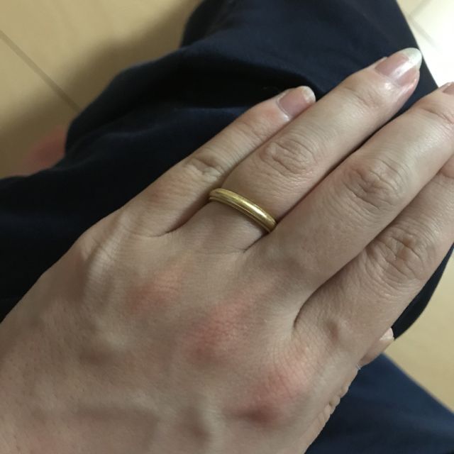 【ティファニー(Tiffany & Co.)の口コミ】 結婚指輪はティファニーがいい、とずっと思ってたので念願の結婚指輪でし…