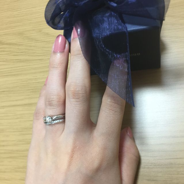 【銀座ダイヤモンドシライシの口コミ】 フェア中で、リーズナブルな価格でいい指輪が買えました。
ダイヤモンドの…