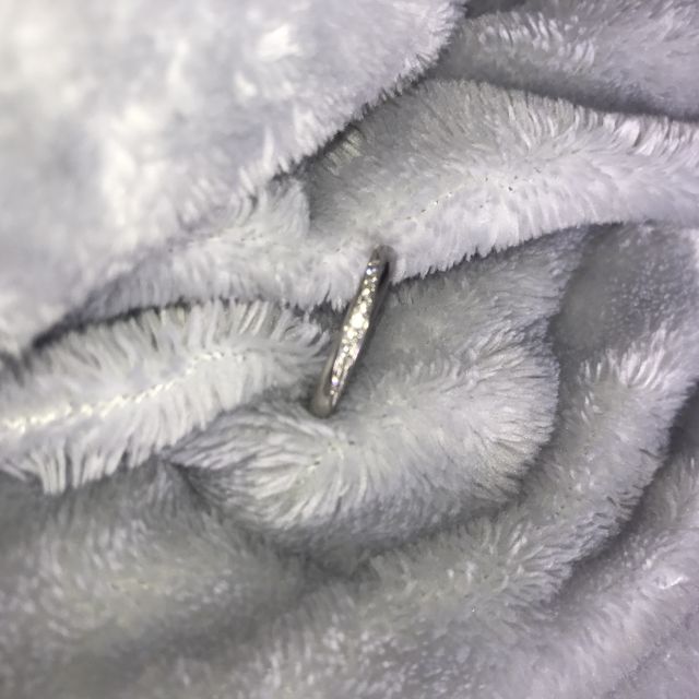 【ラザール ダイヤモンド(LAZARE DIAMOND)の口コミ】 ネットでいろいろ探しているところこの指輪を発見し、これだ！と思い来店…