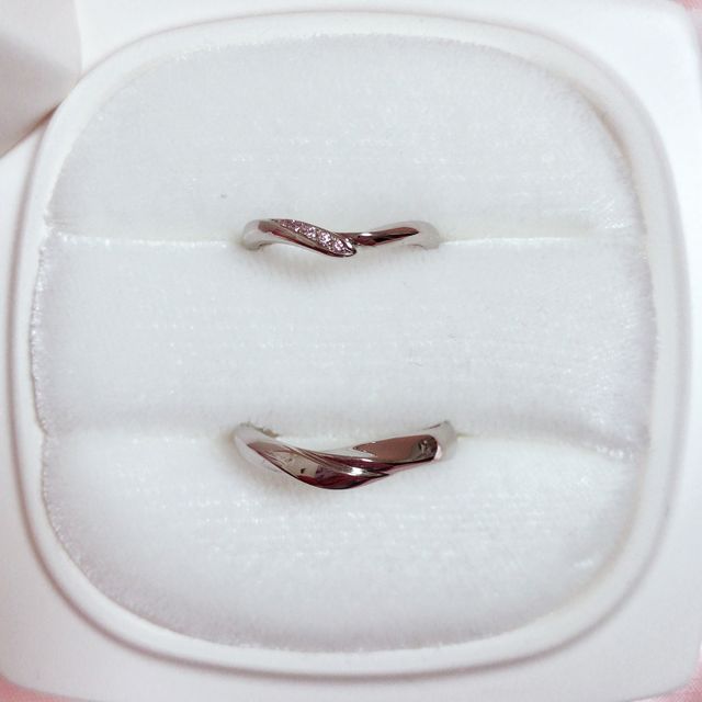 【俄(にわか)の口コミ】 水嶋ヒロ、絢香夫妻が付けているため、ブランド名は知っていました。
ネッ…