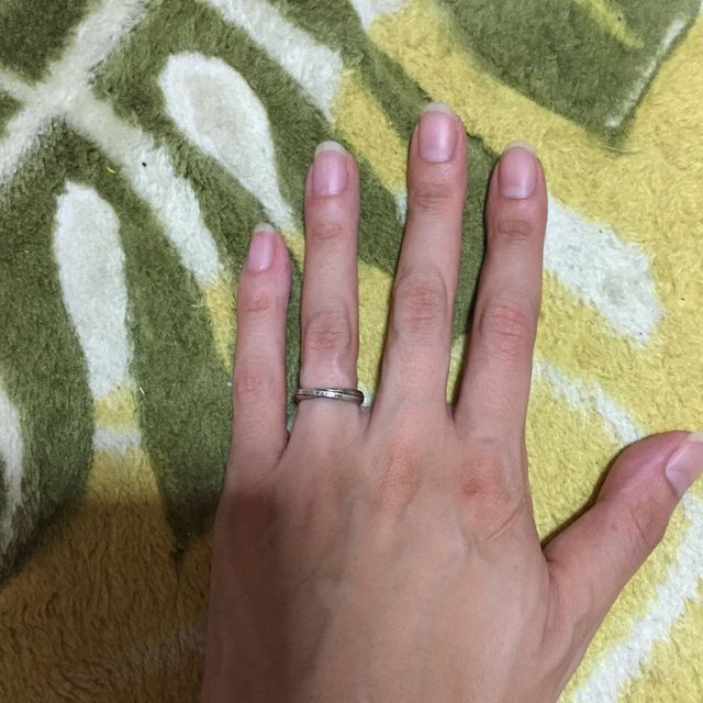 【THE KISS(ザ・キッス)の口コミ】 ゴツゴツしたものではなく細いタイプでダイヤの入っている指輪を探してい…