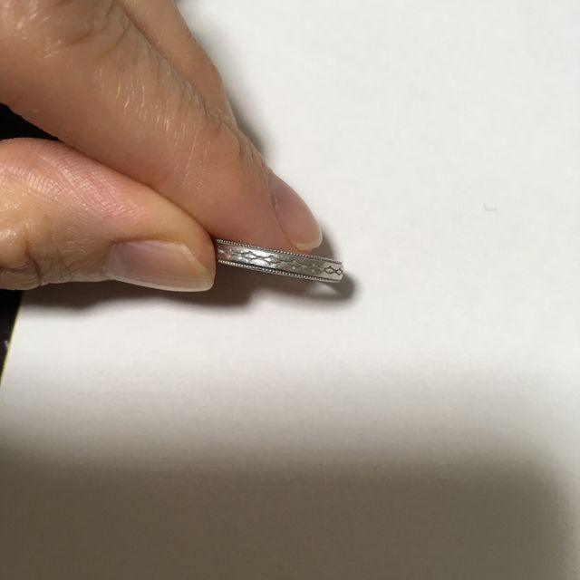 【agete(アガット)の口コミ】 毎日つけても飽きないシンプルなデザインで、男性がつけてもかわい過ぎな…