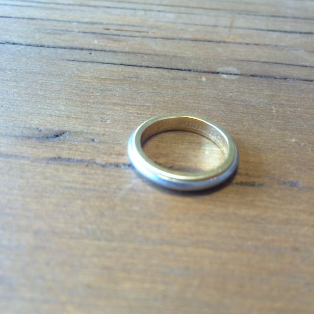 【ティファニー(Tiffany & Co.)の口コミ】 私がゴールドのアクセサリーが好きで結婚指輪も違和感がないようにゴール…