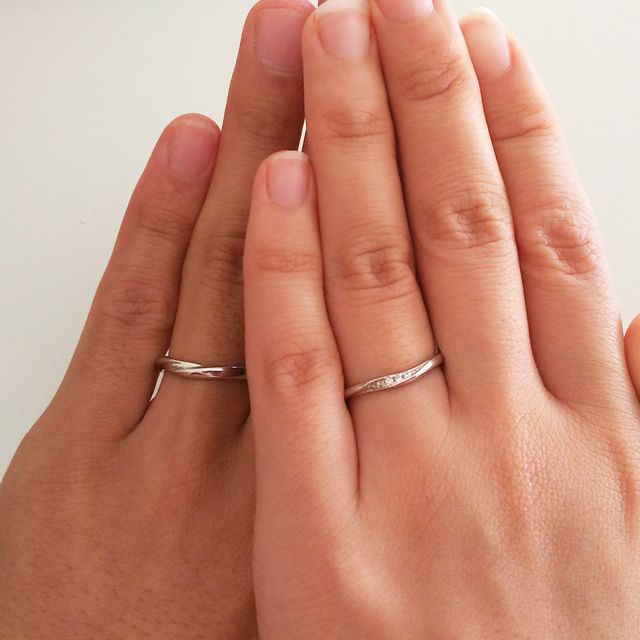 【GALA JEWELRY(ガラジュエリー)の口コミ】 婚約指輪と合わせることができる形状で、二人が一番気に入ったものを選び…