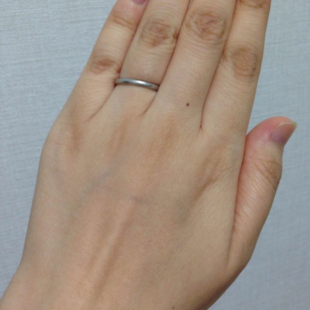【カルティエ(Cartier)の口コミ】 シンプルで細身のデザインの指輪を探していましたので、お店で見かけた瞬…